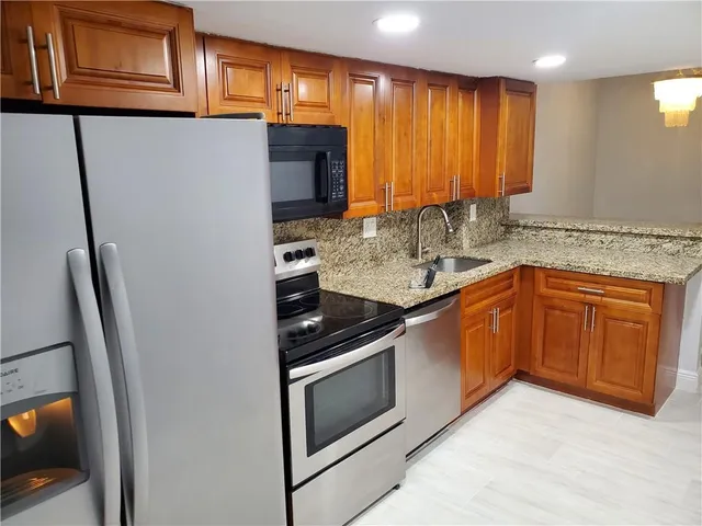 $3,500 | 2743 Northwest 47th Terrace, Unit 604, Lauderdale Lakes, FL 33313