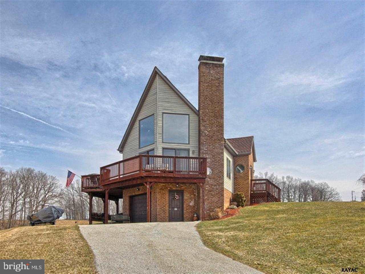 2832 Smoketown Road Spring Grove, PA 17362 - Photo 2 of 27