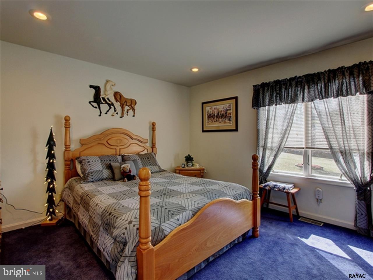 2832 Smoketown Road Spring Grove, PA 17362 - Photo 11 of 27