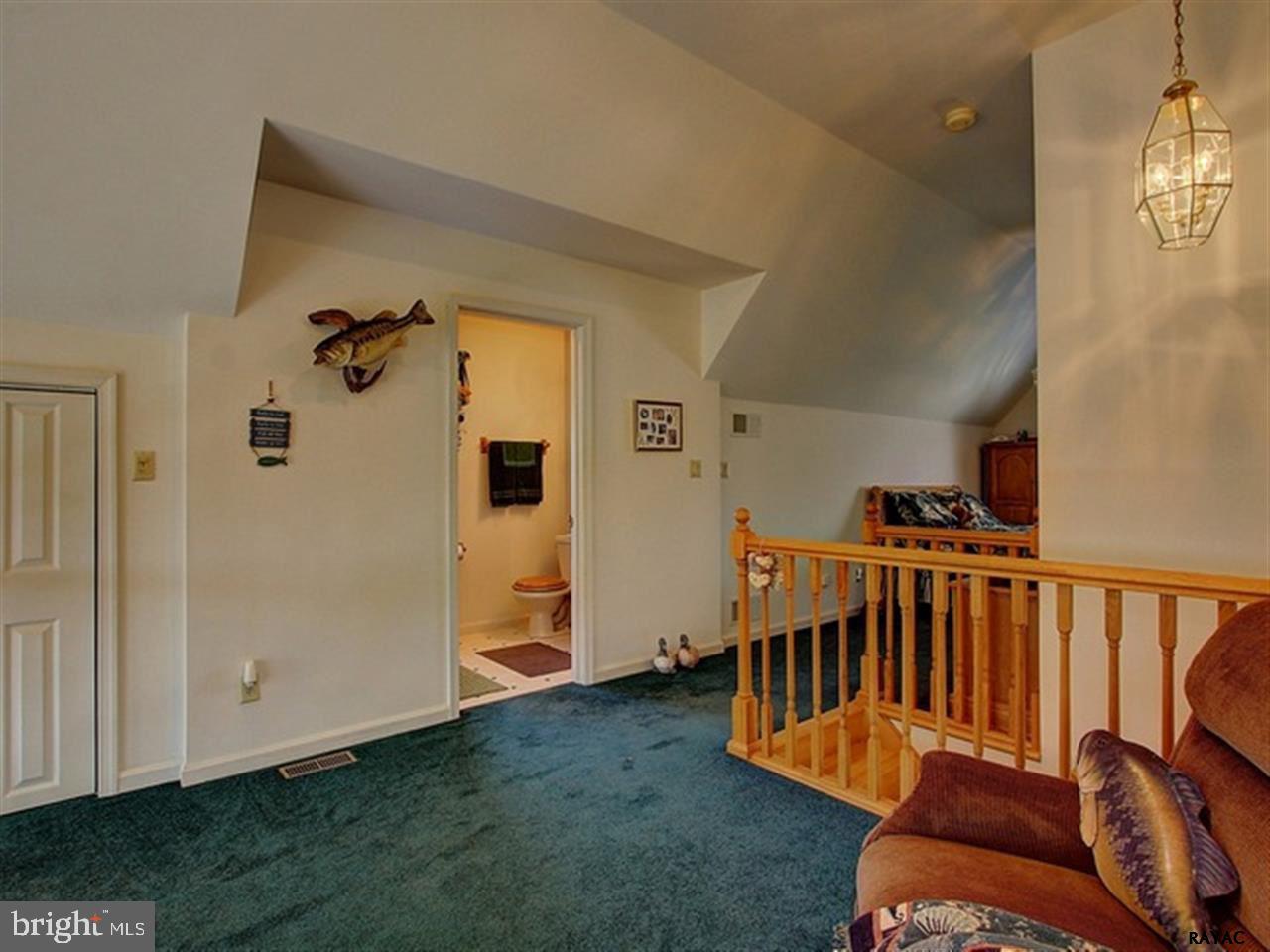 2832 Smoketown Road Spring Grove, PA 17362 - Photo 14 of 27