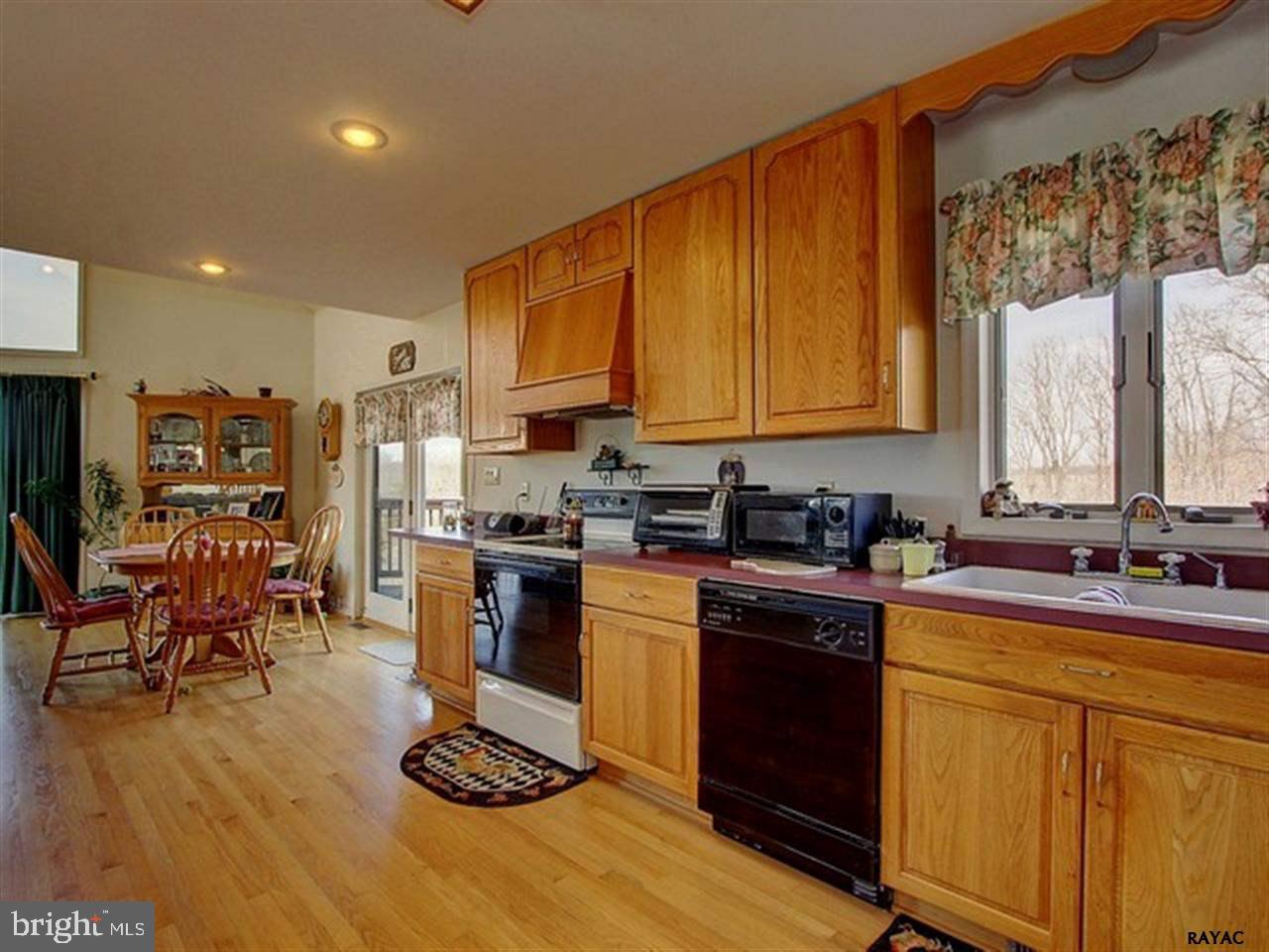 2832 Smoketown Road Spring Grove, PA 17362 - Photo 8 of 27