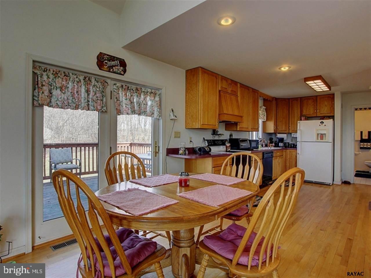 2832 Smoketown Road Spring Grove, PA 17362 - Photo 10 of 27