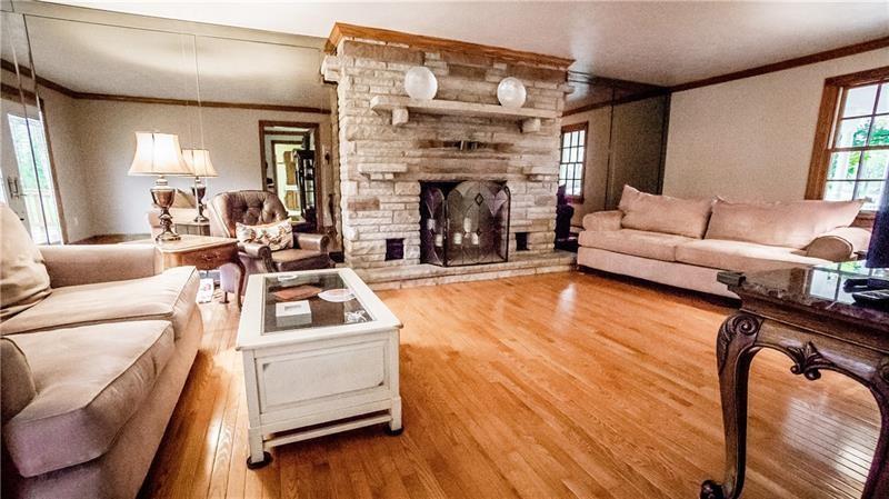 577 Callery Road Cranberry Township, PA 16066 - Photo 8 of 25 Gallery Image 8