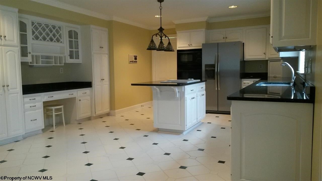 2 Cameron Road Clarksburg, WV 26301 - Photo 3 of 20 Gallery Image 3