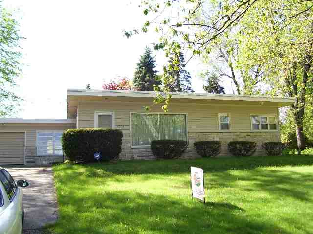 2009 Ridgeway Road Jackson, MI 49203 - Photo 1 of 2 Photo 1