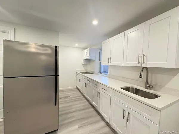 $2,300 | 69-16 Almeda Avenue, Unit 1 | Arverne