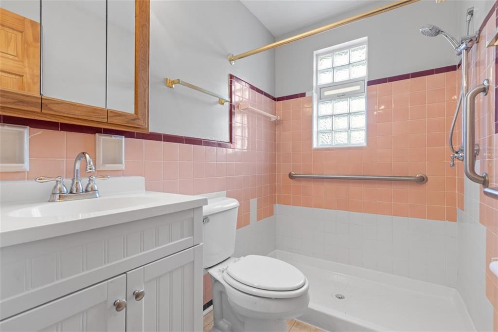 607 Sunset Road Pittsburgh, PA 15237 - Photo 12 of 37