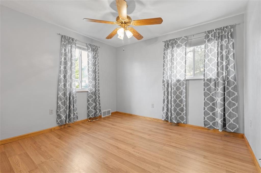 607 Sunset Road Pittsburgh, PA 15237 - Photo 13 of 37