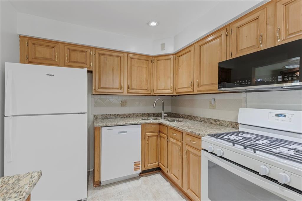 607 Sunset Road Pittsburgh, PA 15237 - Photo 18 of 37