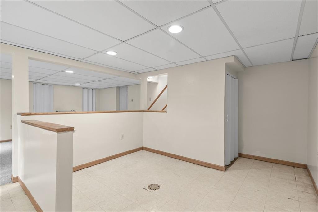 607 Sunset Road Pittsburgh, PA 15237 - Photo 24 of 37