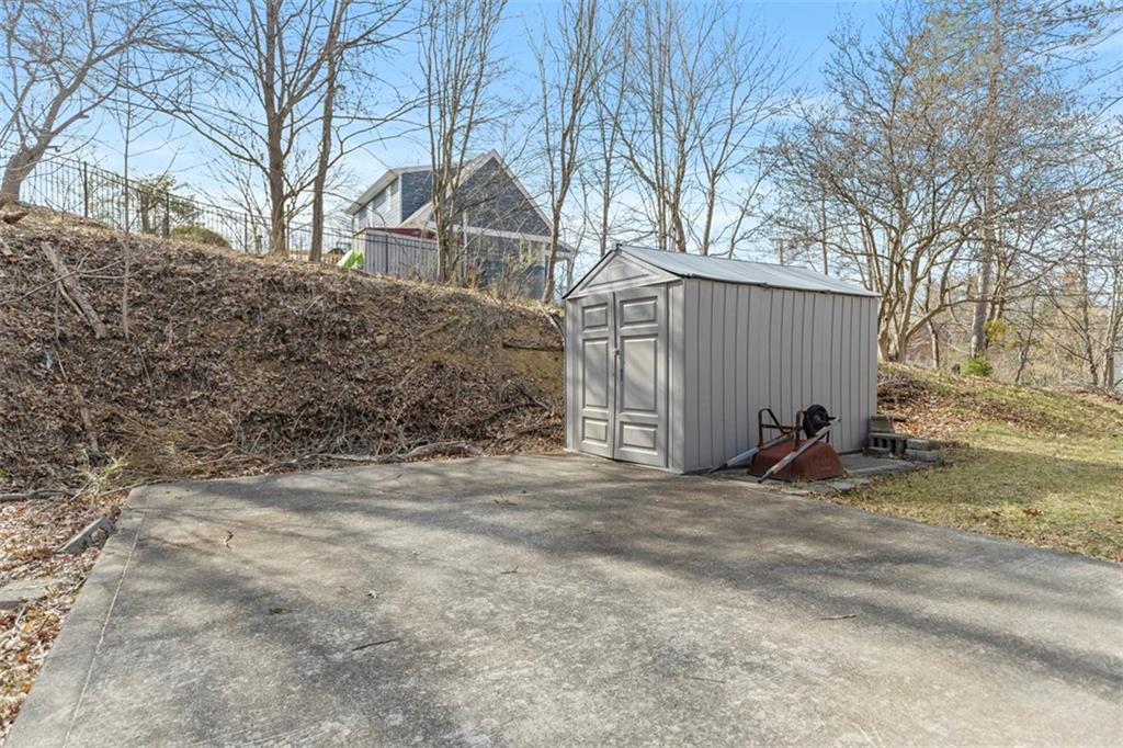 607 Sunset Road Pittsburgh, PA 15237 - Photo 32 of 37