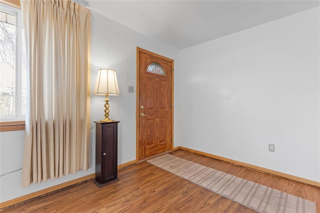 607 Sunset Road Pittsburgh, PA 15237 - Photo 4 of 37