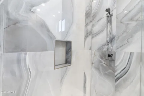 $4,200,000 | 6816 East Stagecoach Pass, Carefree, AZ 85377