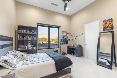 $4,175,000 | 6816 East Stagecoach Pass, Carefree, AZ 85377