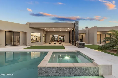 $4,200,000 | 6816 East Stagecoach Pass, Carefree, AZ 85377