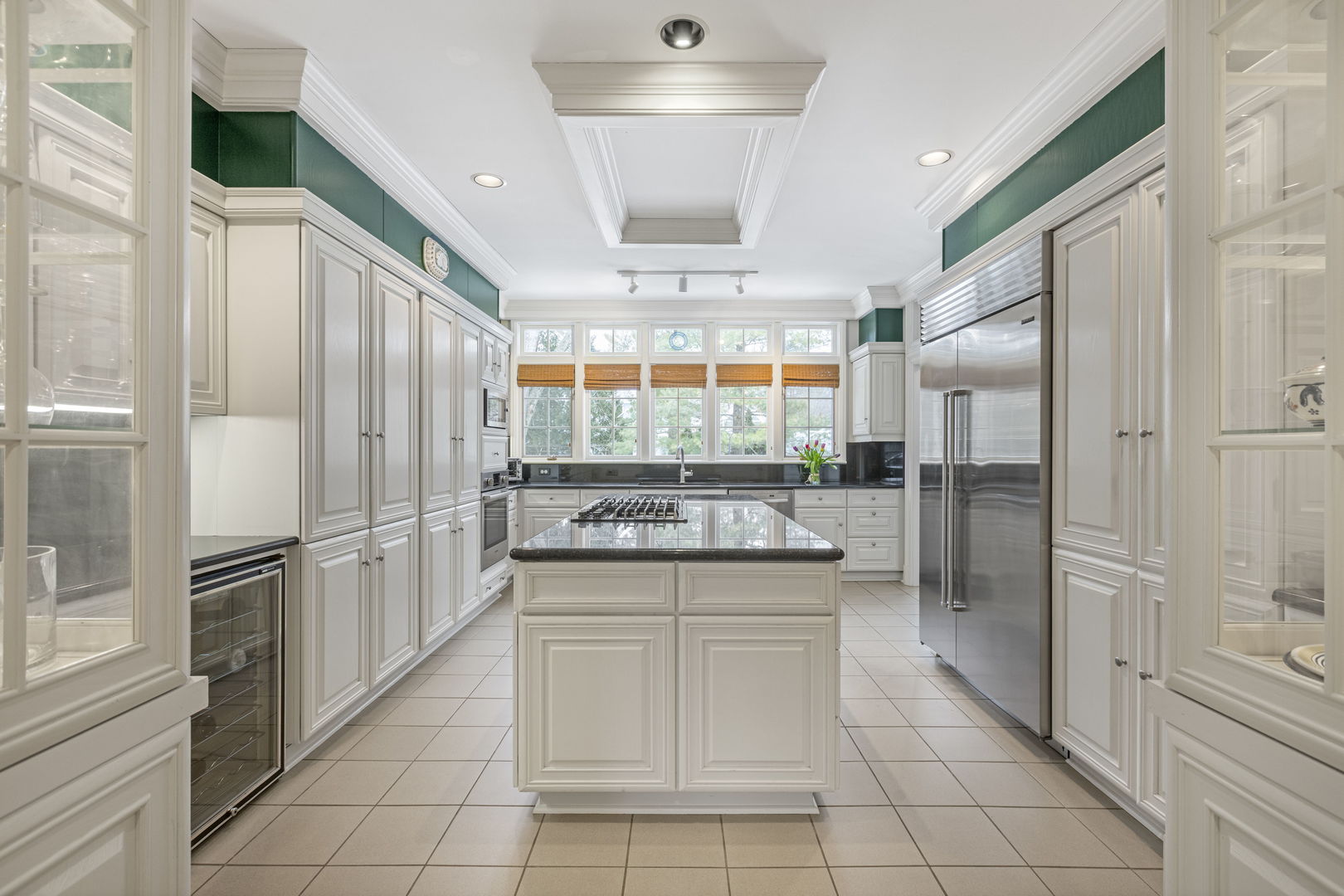 970 East Deerpath Road Lake Forest, IL 60045 - Photo 9 of 46