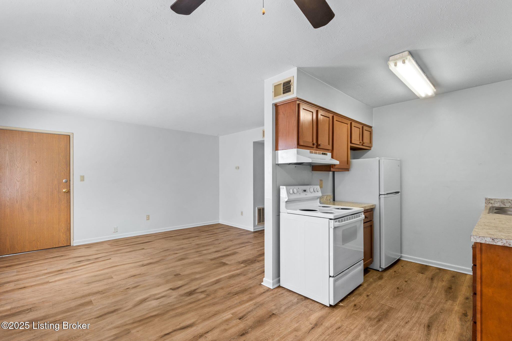 3000 Fordhaven Road Louisville, KY 40214 - Photo 24 of 35 24-web-or-mls-696A7624