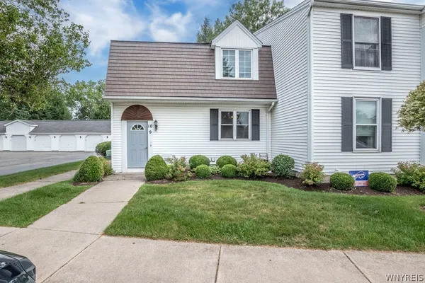 $179,900 | 4755 Chestnut Ridge Road, Unit 9, Amherst, NY 14228