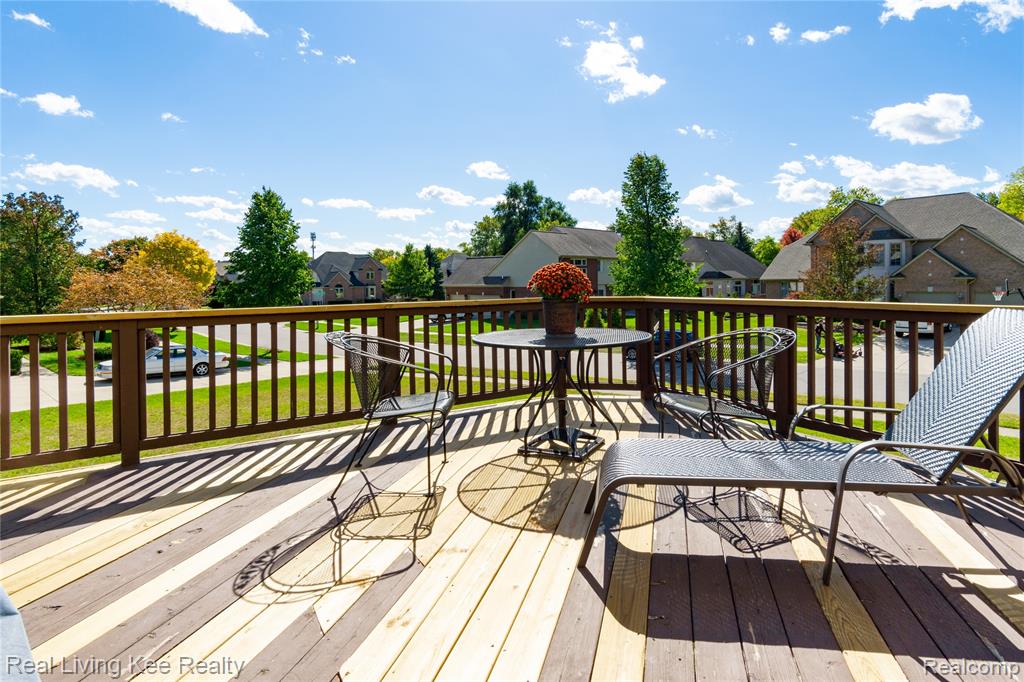6519 Chatham Circle Rochester Hills, MI 48306 - Photo 9 of 50