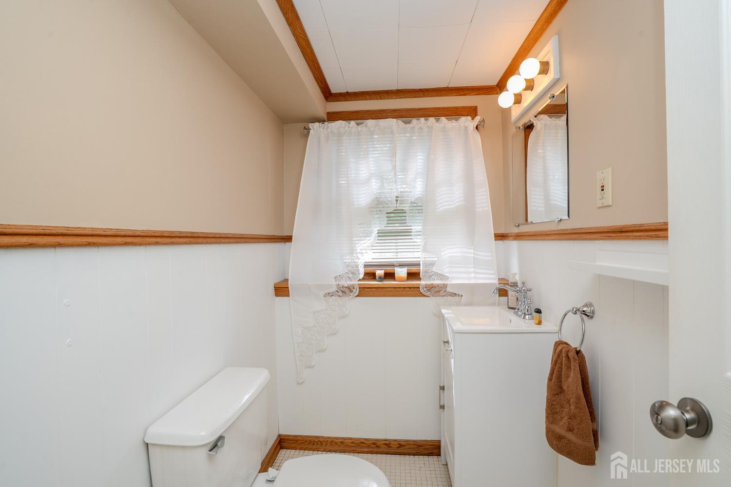 499 Old Stage Road Spotswood, NJ 08884 - Photo 15 of 18 Gallery Image 15