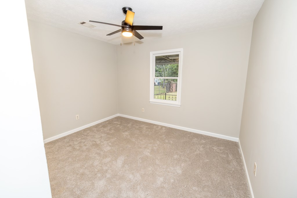 1346 Kings Mountain Road Columbus, GA 31907 - Photo 17 of 35 Gallery Image 17