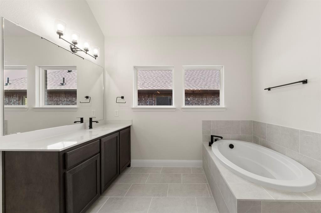 502 Shadow Ridge Rockwall, TX 75087 - Photo 15 of 28 15_502 Shadow Ridge, Rockwall TX