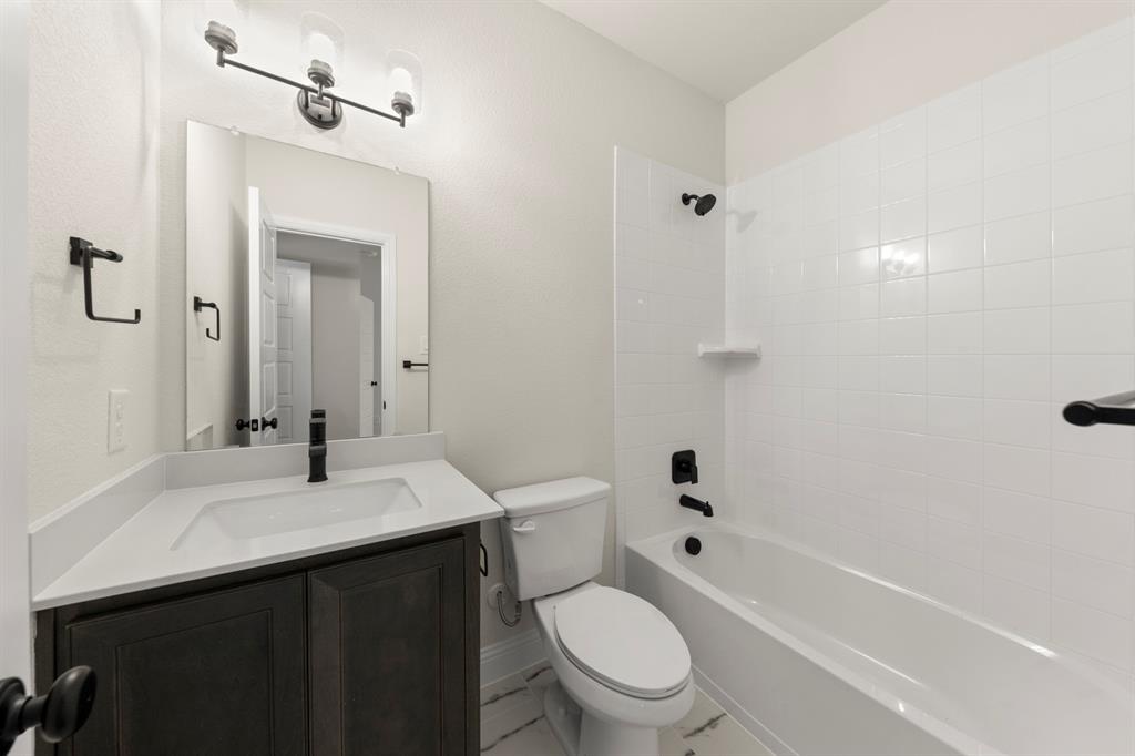 502 Shadow Ridge Rockwall, TX 75087 - Photo 17 of 28 17_502 Shadow Ridge, Rockwall TX