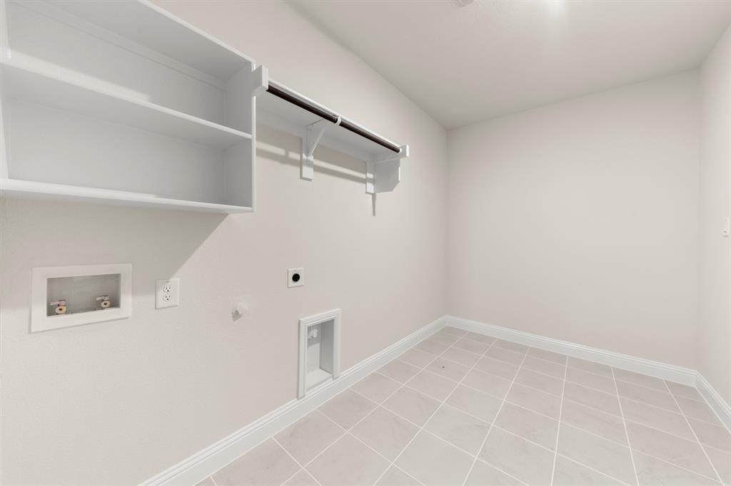 502 Shadow Ridge Rockwall, TX 75087 - Photo 18 of 28 18_502 Shadow Ridge, Rockwall TX - Utility Room