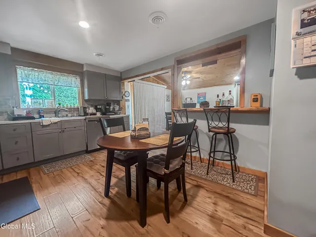 $2,800 | 209 Ottawa Street, Lake George, NY 12845