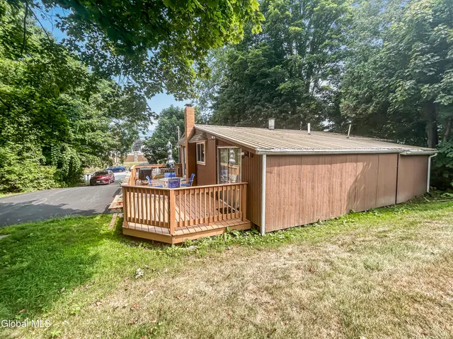 $2,800 | 209 Ottawa Street, Lake George, NY 12845