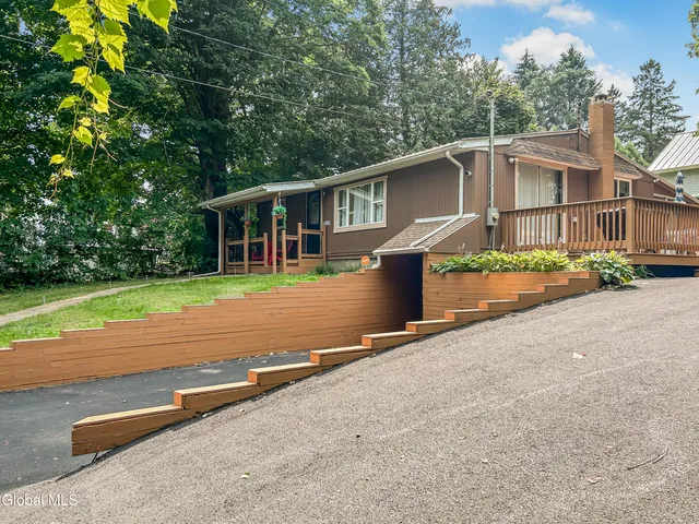 $2,800 | 209 Ottawa Street, Lake George, NY 12845