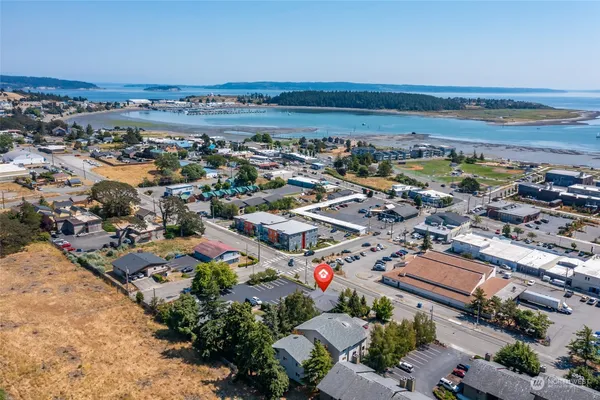 $9,000 | 380 Southeast Barrington Drive, Oak Harbor, WA 98277