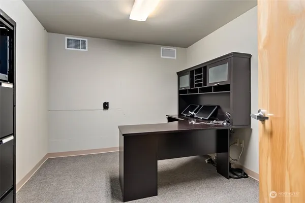 $9,000 | 380 Southeast Barrington Drive, Oak Harbor, WA 98277