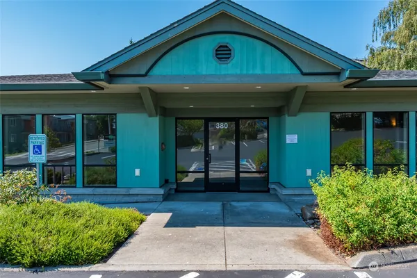 $9,000 | 380 Southeast Barrington Drive, Oak Harbor, WA 98277