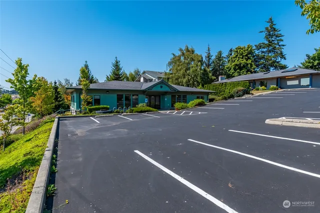 $9,000 | 380 Southeast Barrington Drive, Oak Harbor, WA 98277