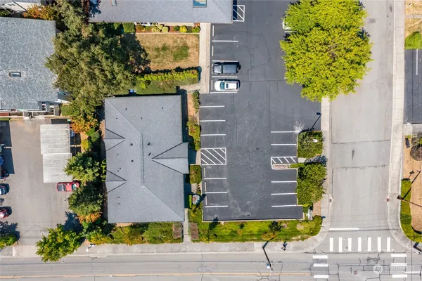 $9,000 | 380 Southeast Barrington Drive, Oak Harbor, WA 98277