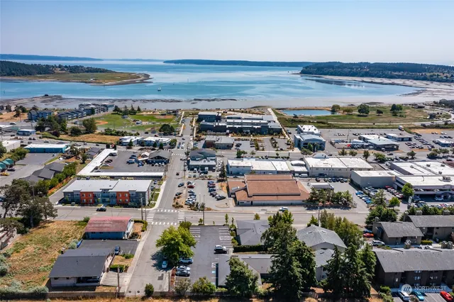 $9,000 | 380 Southeast Barrington Drive, Oak Harbor, WA 98277