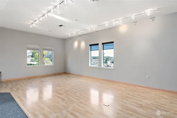 $9,000 | 380 Southeast Barrington Drive, Oak Harbor, WA 98277