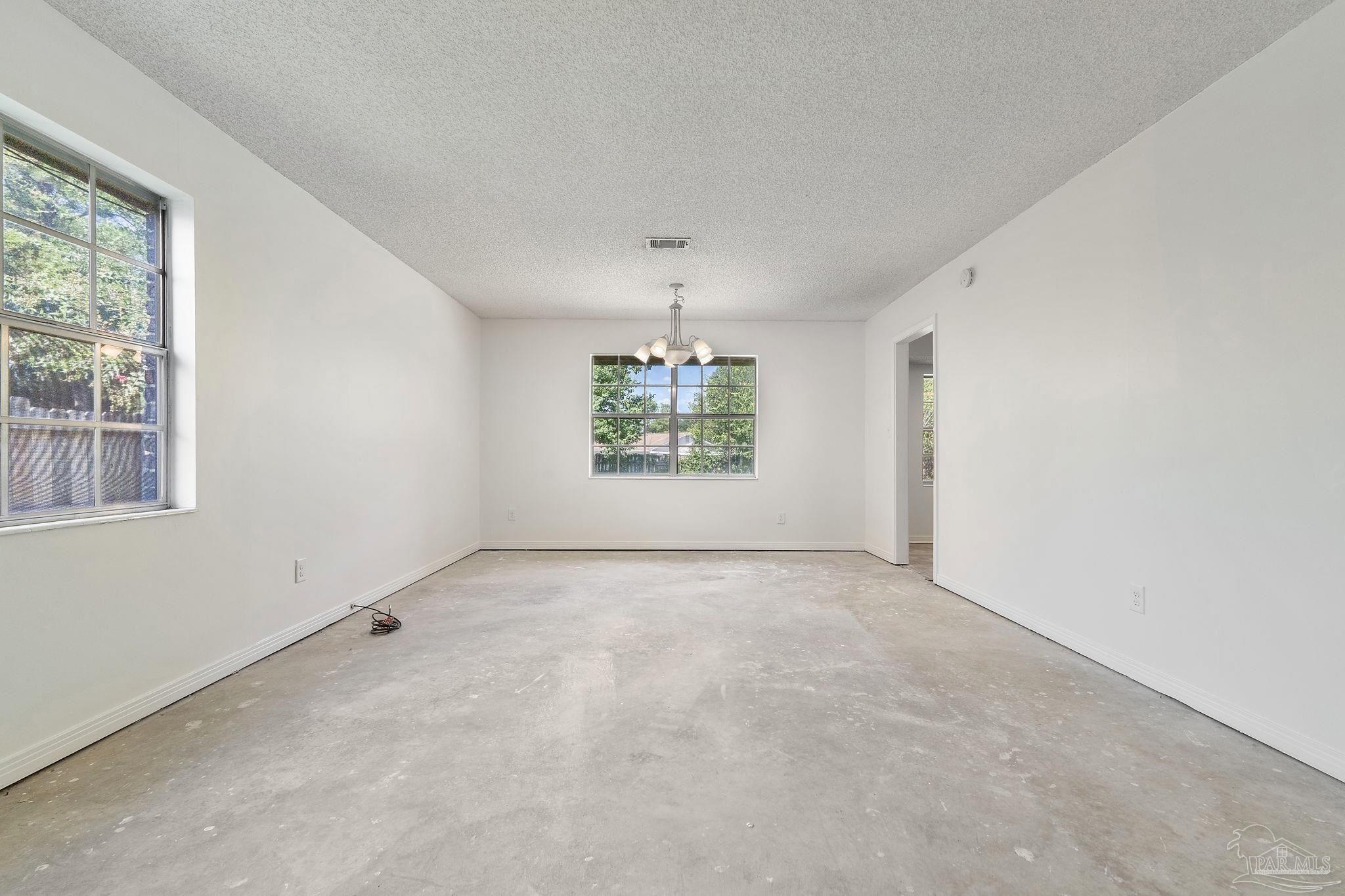 8204 Squire Road Pensacola, FL 32514 - Photo 10 of 61