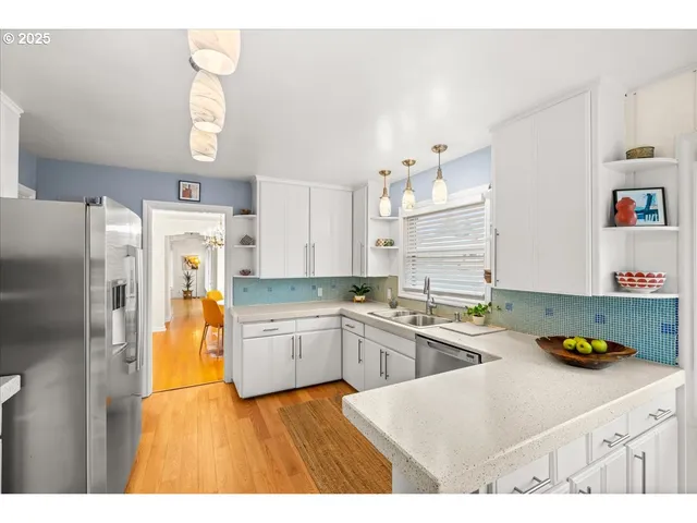 $620,000 | 1805 Northeast Saratoga Street, Portland, OR 97211