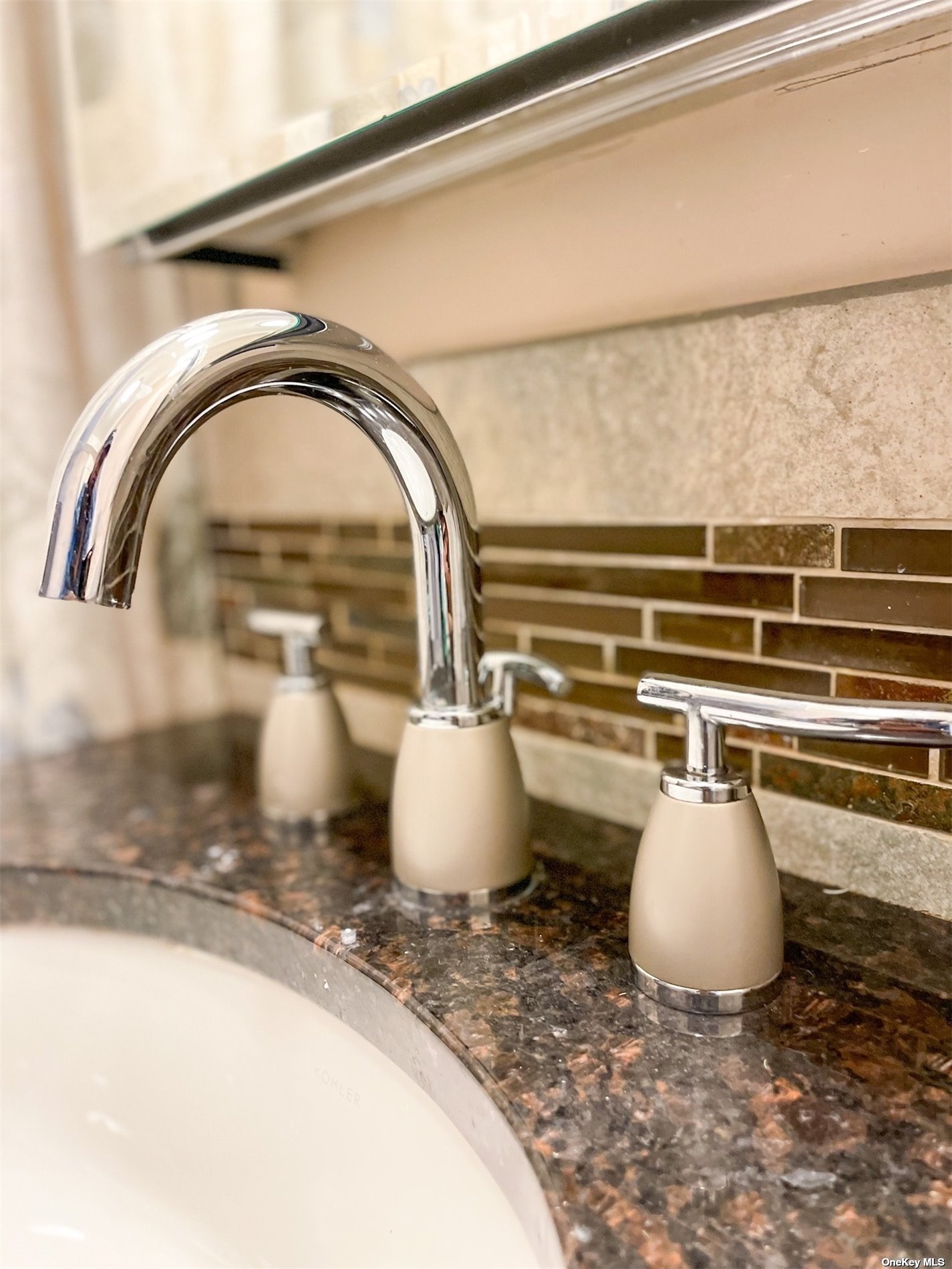 224-45 Kingsbury Avenue, Unit UPPR Queens, NY 11364 - Photo 11 of 14