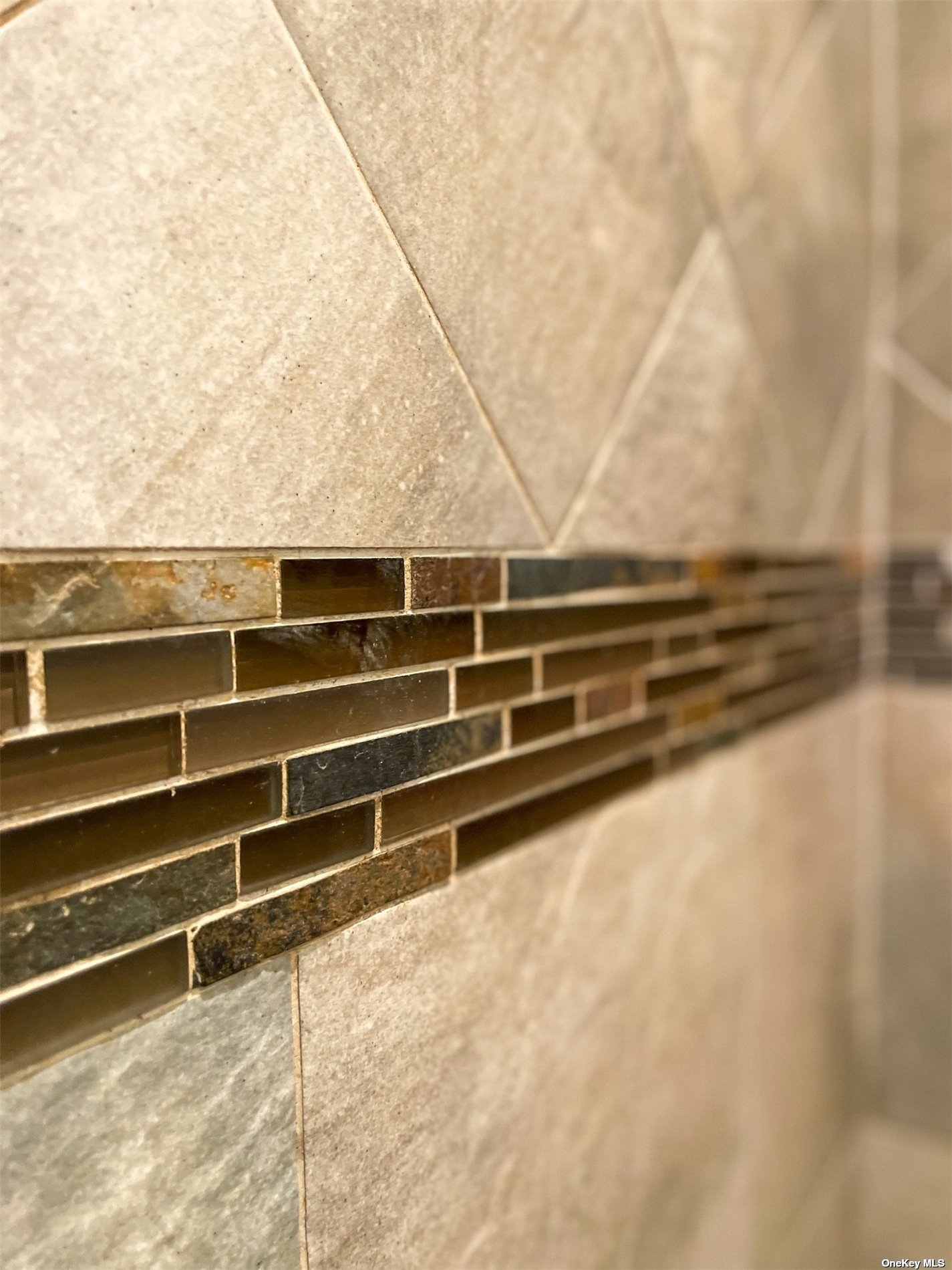 224-45 Kingsbury Avenue, Unit UPPR Queens, NY 11364 - Photo 12 of 14