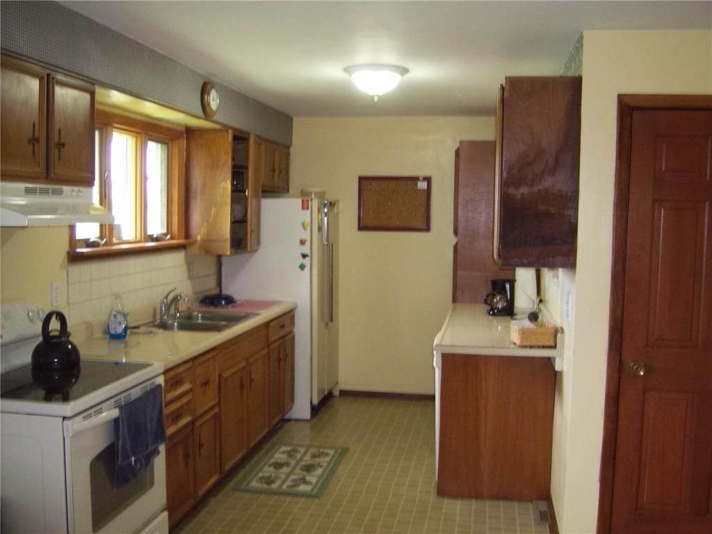 370 Ridge Road New Brighton, PA 15066 - Photo 7 of 24 Gallery Image 7