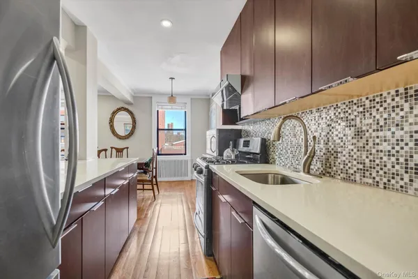 $849,000 | 132-35 Sanford Avenue, Unit 613 | Downtown Flushing