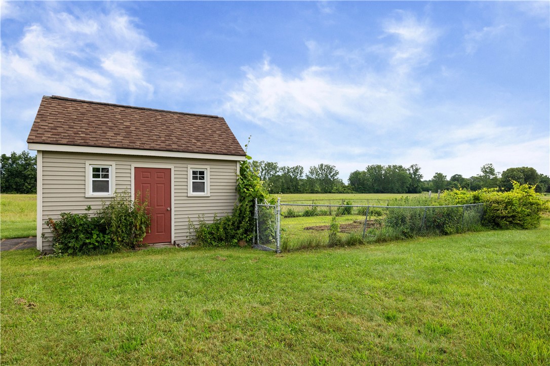 64 Frisbee Hill Road Greece, NY 14468 - Photo 40 of 45