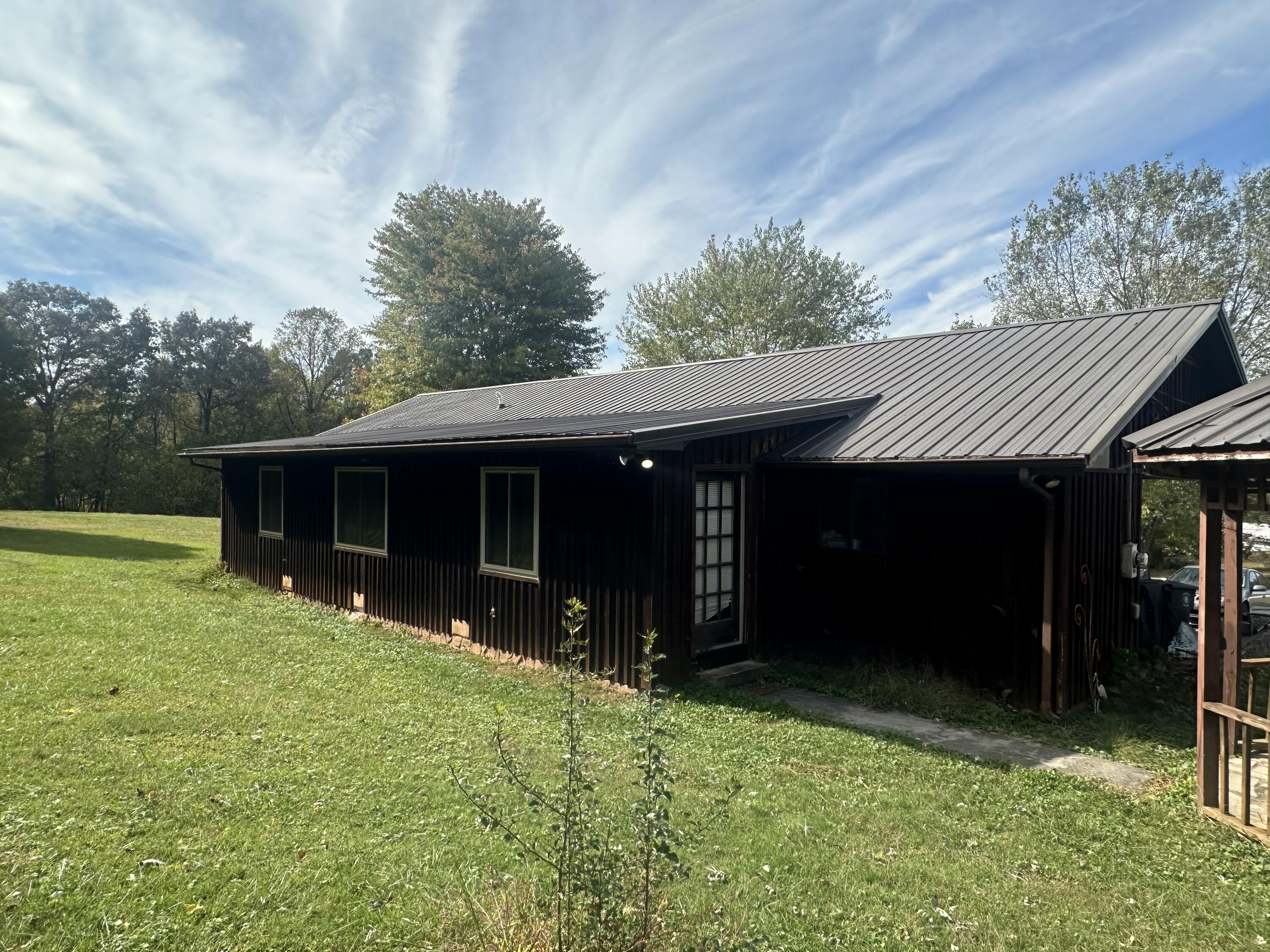 1323 Englewood Rd Old Road Athens, TN 37303 - Photo 4 of 21 IMG_20251022_090203 (5)