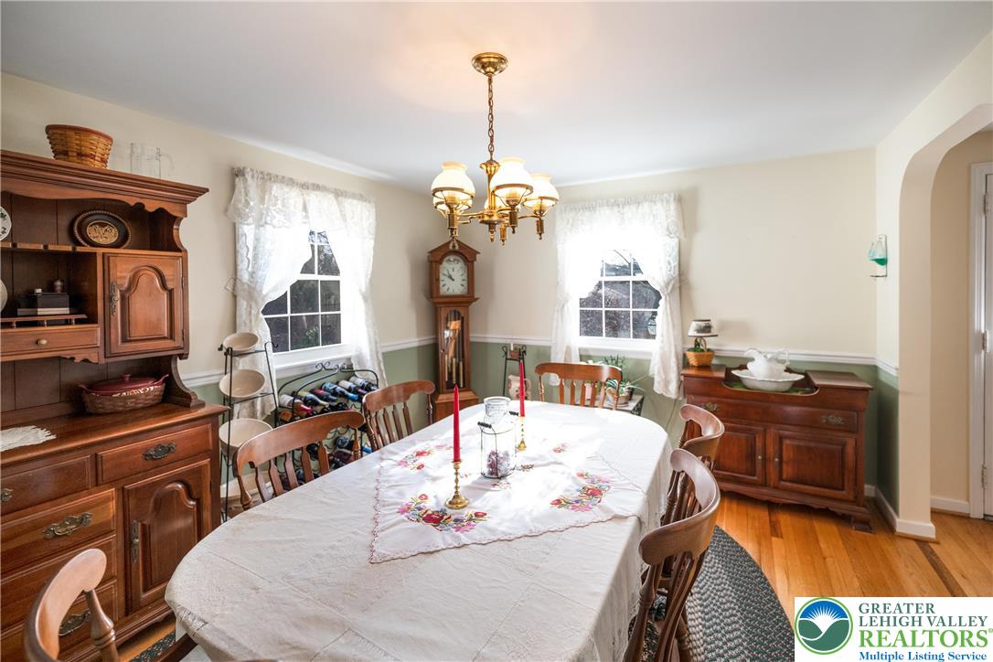 1848 Ridgelawn Avenue Bethlehem, PA 18018 - Photo 11 of 39