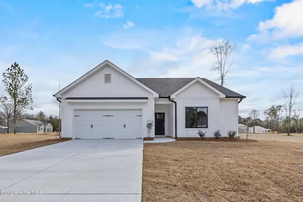 $369,900 | 109 Eddie Drive, Burgaw, NC 28425