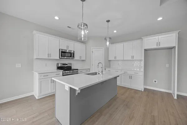 $369,900 | 109 Eddie Drive, Burgaw, NC 28425