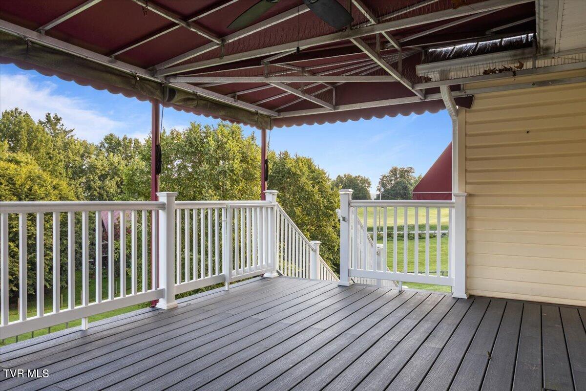 511 Headtown Road Jonesborough, TN 37659 - Photo 46 of 61 46-Back porch